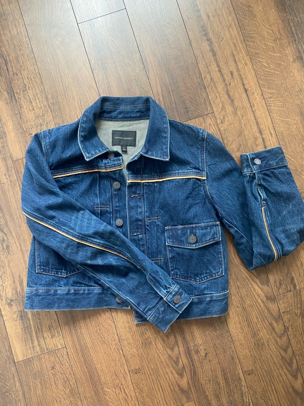 NWOT Banana Republic Blue Denim Jean Jacket with Leather Trim